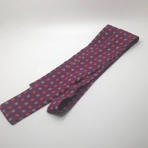 VTG Fashion Women’s bow tie, silk floral pattern.